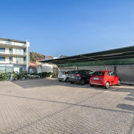 Terraces D'Orlando - Family Apartments With Sea View And Pool 卡普多兰多 外观 照片