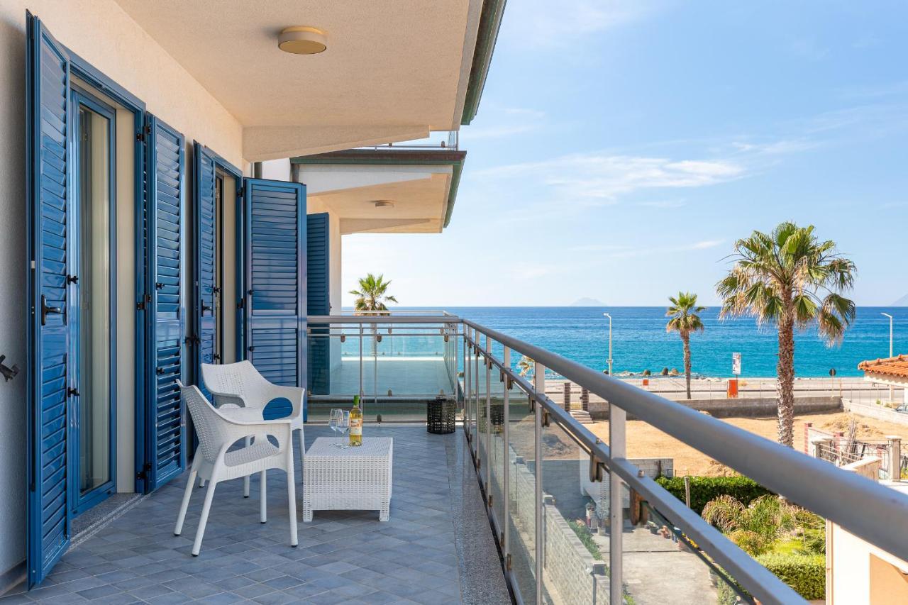 Terraces D'Orlando - Family Apartments With Sea View And Pool 卡普多兰多 外观 照片