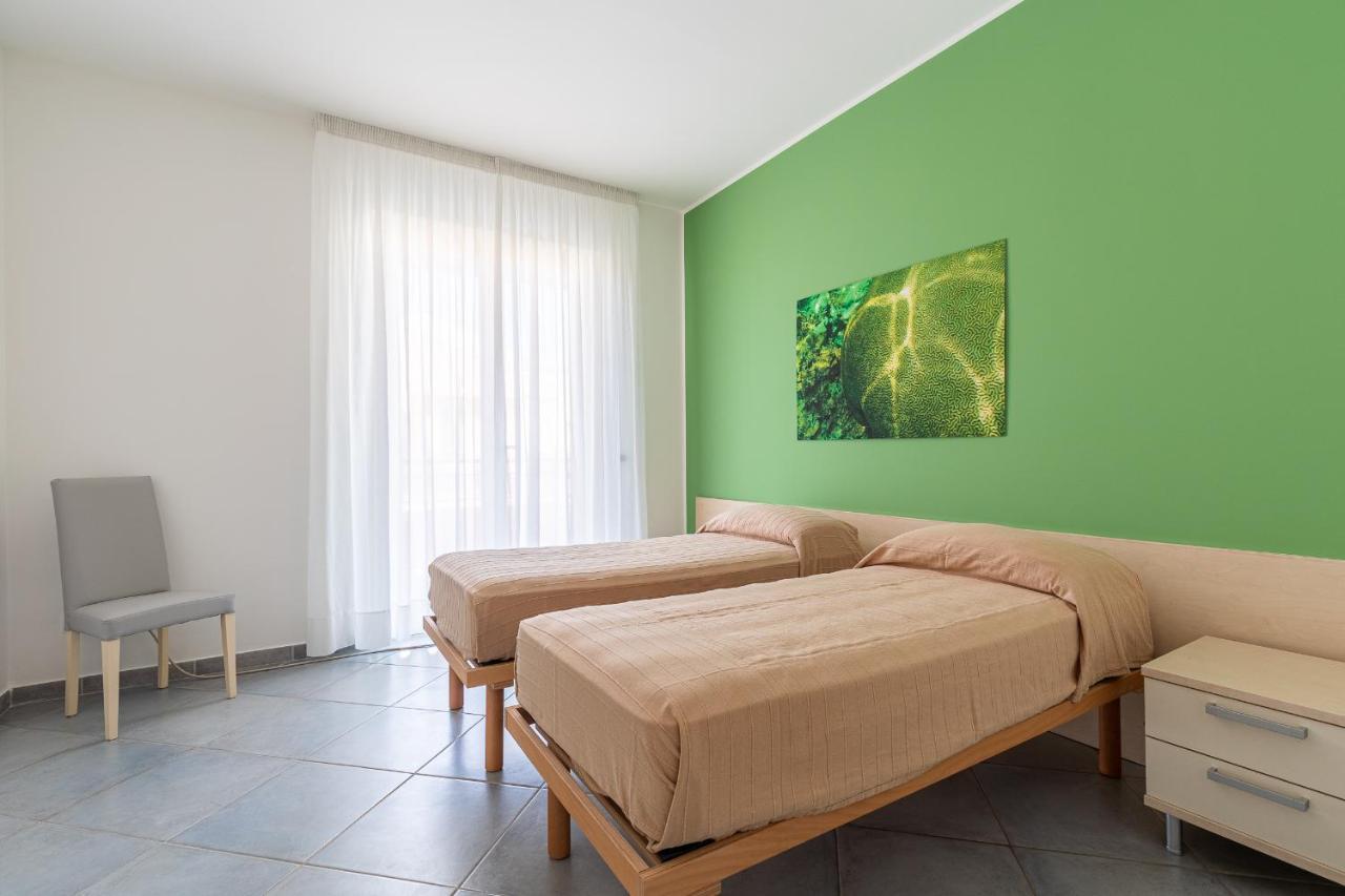 Terraces D'Orlando - Family Apartments With Sea View And Pool 卡普多兰多 外观 照片