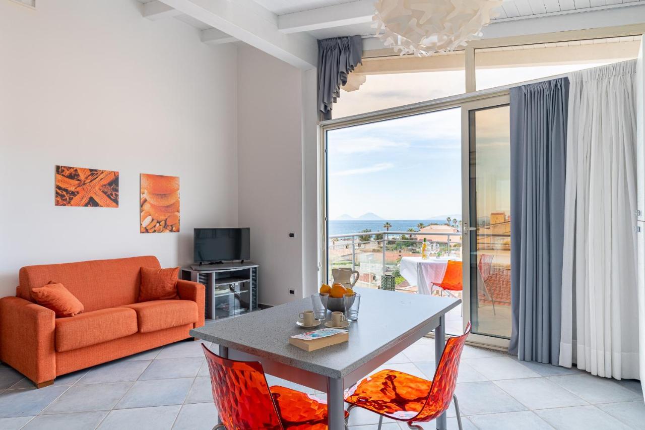Terraces D'Orlando - Family Apartments With Sea View And Pool 卡普多兰多 外观 照片