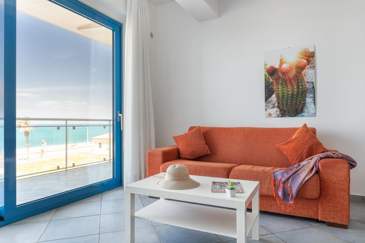 Terraces D'Orlando - Family Apartments With Sea View And Pool 卡普多兰多 外观 照片
