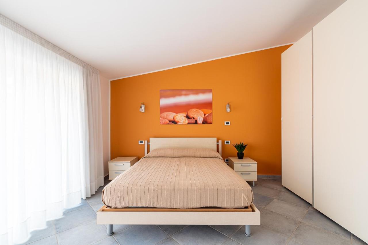 Terraces D'Orlando - Family Apartments With Sea View And Pool 卡普多兰多 外观 照片