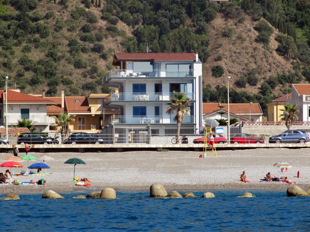 Terraces D'Orlando - Family Apartments With Sea View And Pool 卡普多兰多 外观 照片