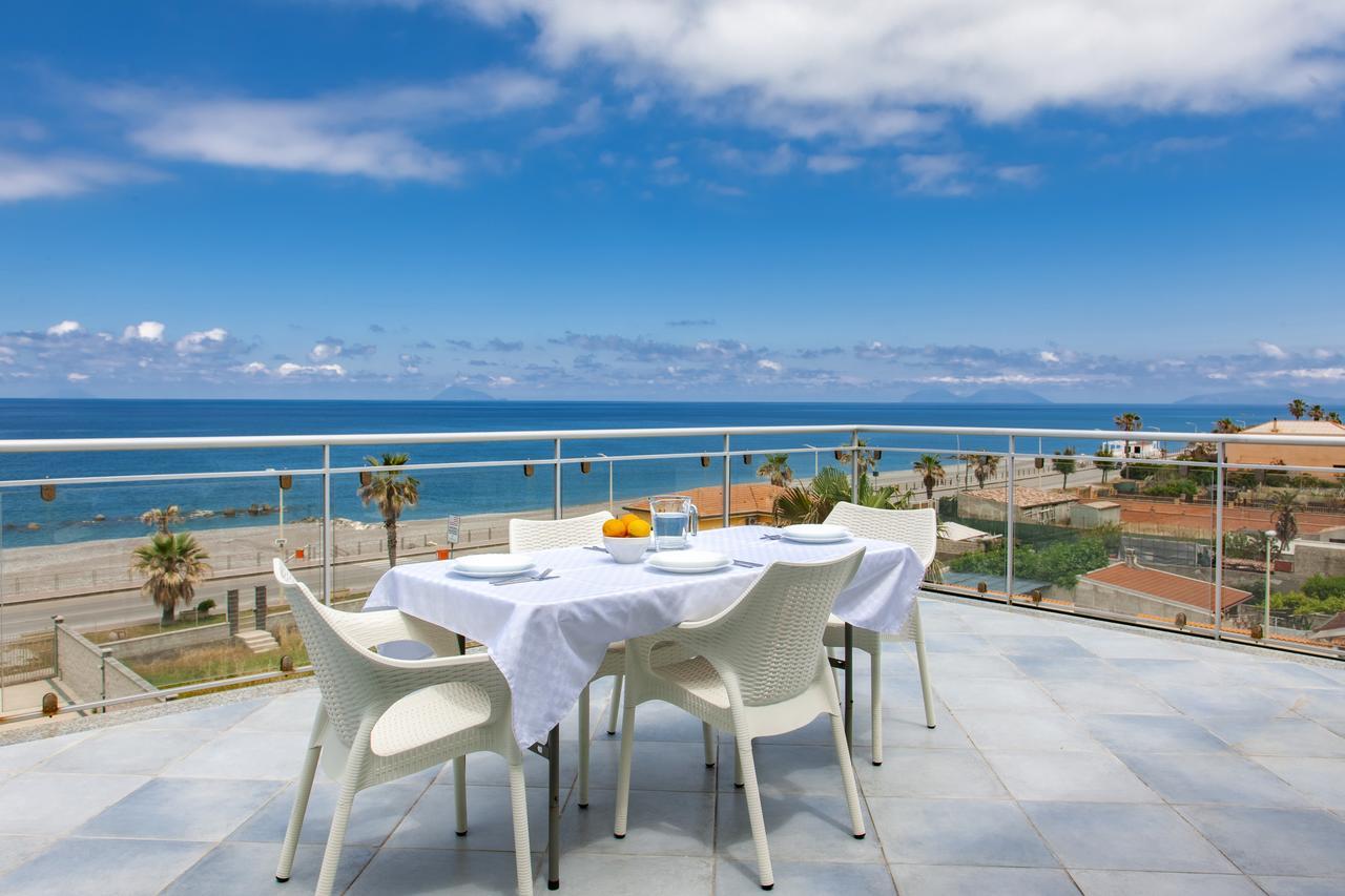 Terraces D'Orlando - Family Apartments With Sea View And Pool 卡普多兰多 外观 照片