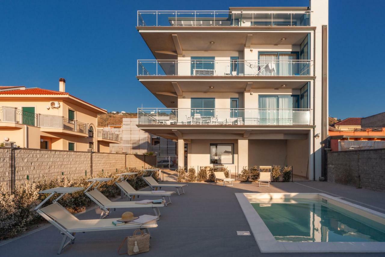 Terraces D'Orlando - Family Apartments With Sea View And Pool 卡普多兰多 外观 照片