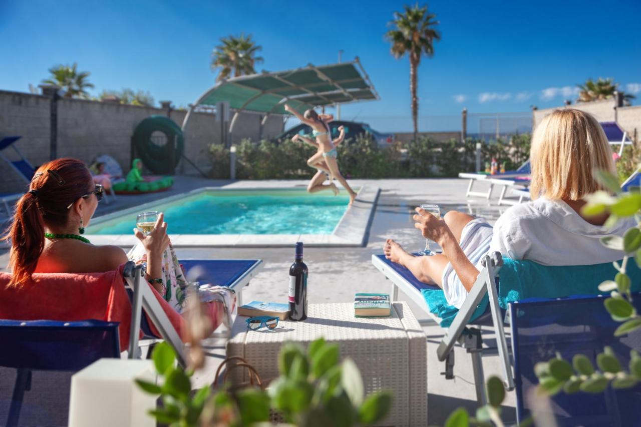 Terraces D'Orlando - Family Apartments With Sea View And Pool 卡普多兰多 外观 照片